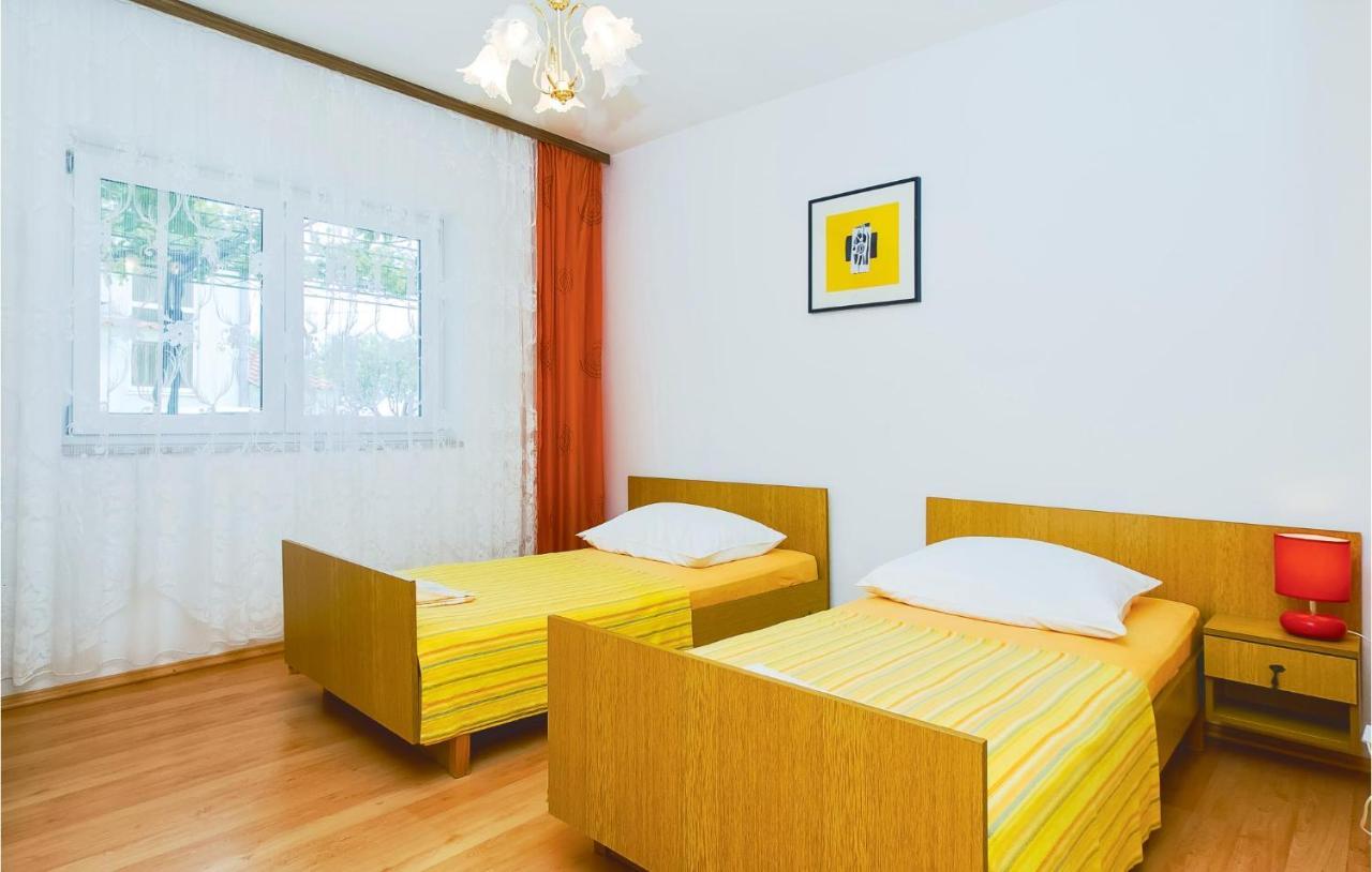 Beautiful Apartment In Omis With Wifi Exterior photo
