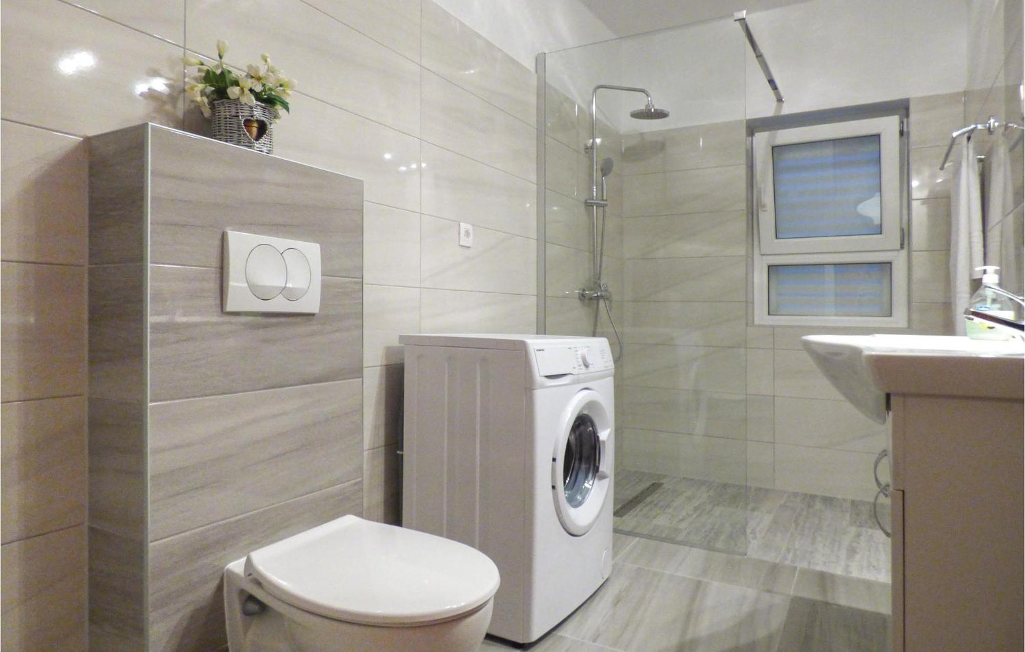 Beautiful Apartment In Omis With Wifi Exterior photo